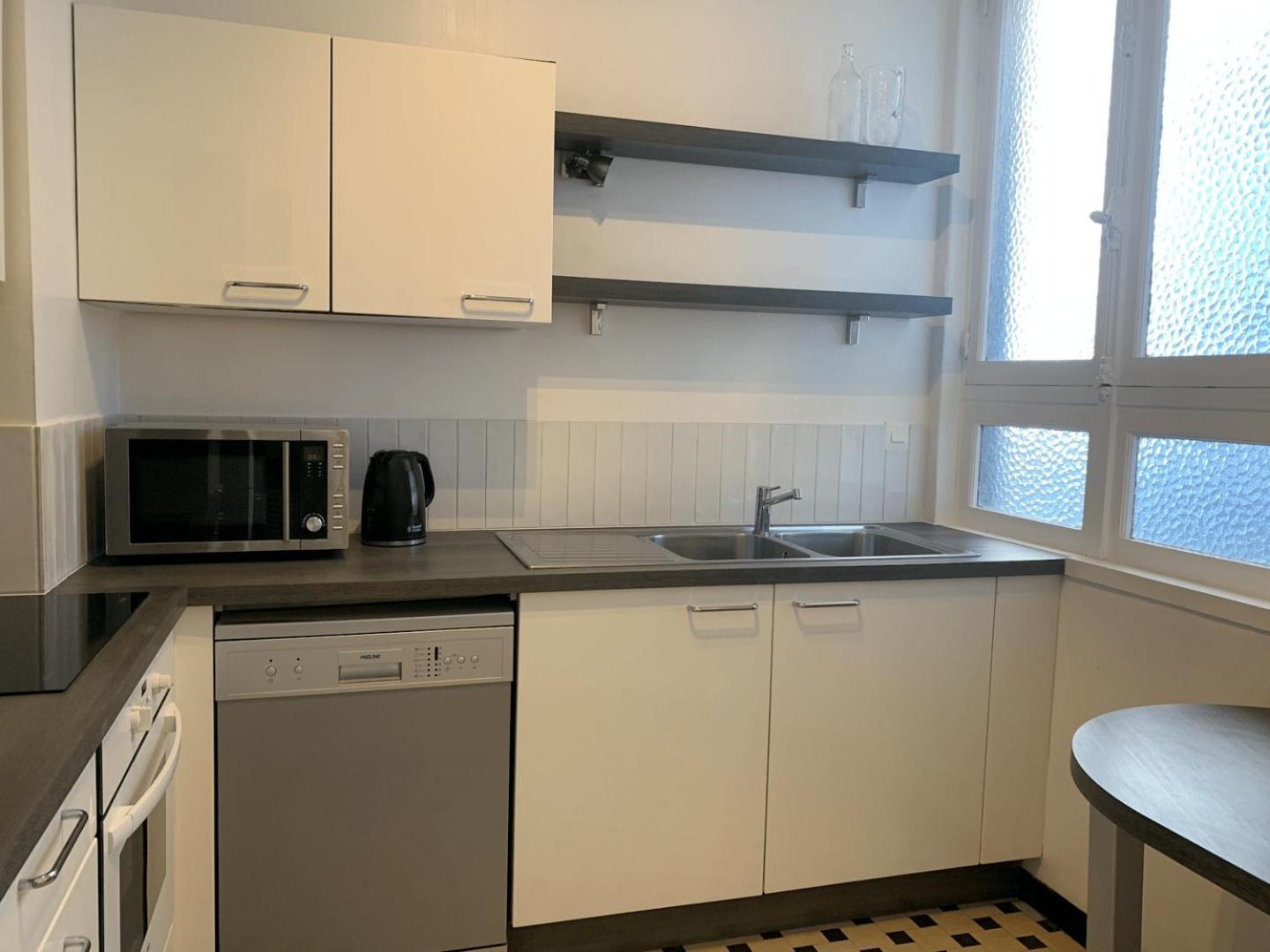 Appartement 2 Chambres Avec Parking, Proche Metro Lille Exterior photo